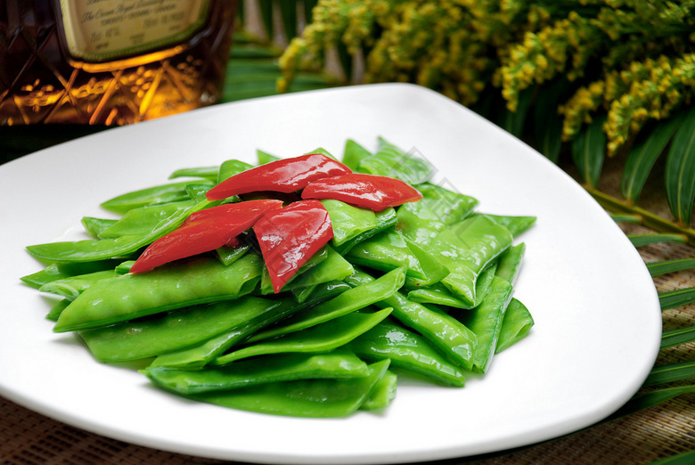 清炒荷兰豆图片3