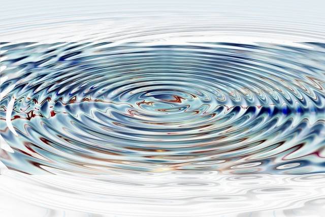 水