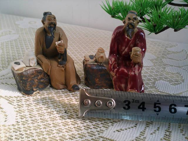 喝茶雕塑人物