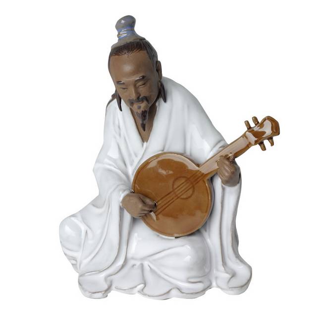 古代弹琵琶雕塑人物