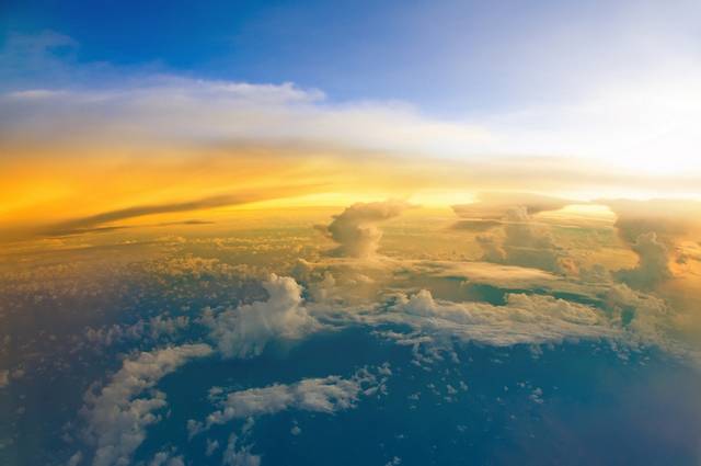 天空背景