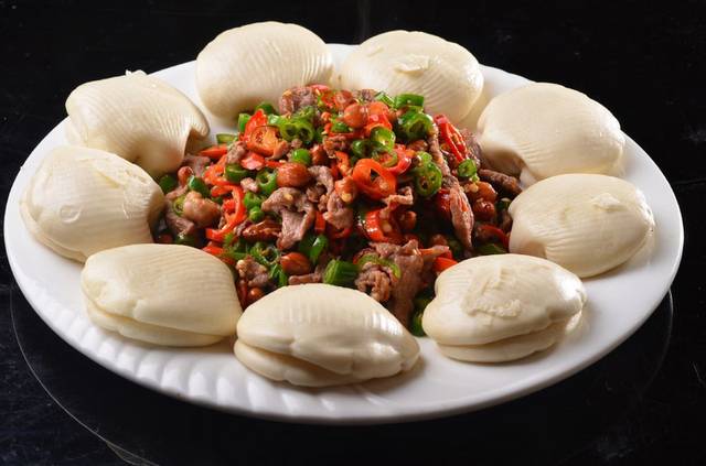 新疆小炒羊肉美味图片