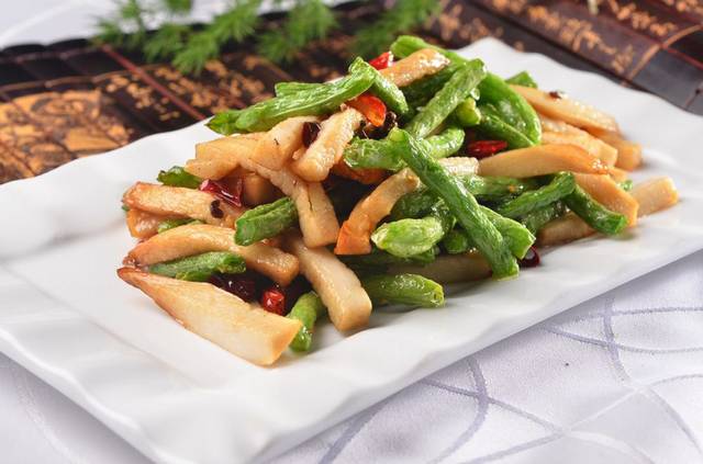 杏鲍菇煸豆角美味图片