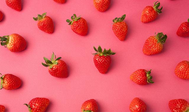 新鲜草莓水果背景