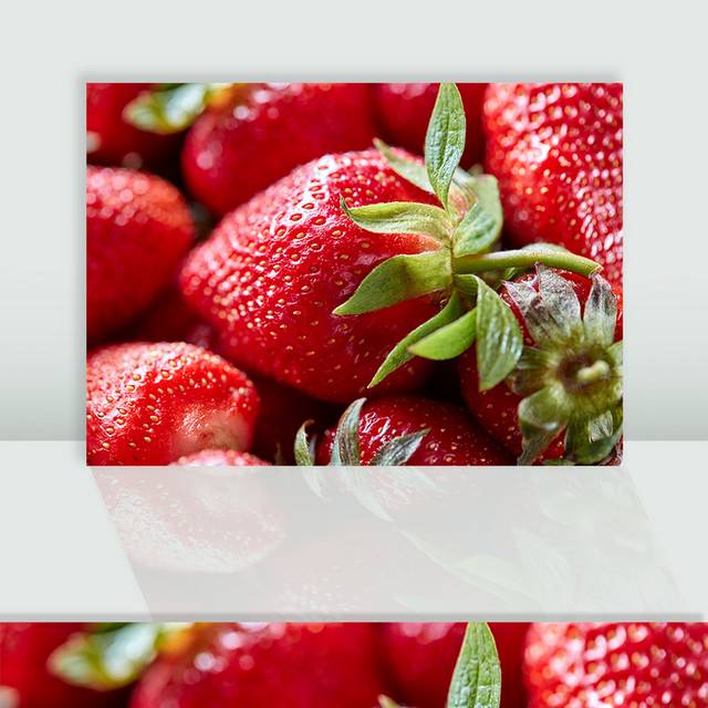 新鲜草莓水果素材