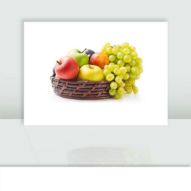 一篮苹果葡萄水果