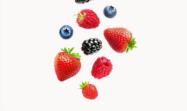 新鲜水果草莓蓝莓黑莓