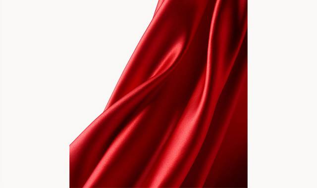 红色绸缎飘带