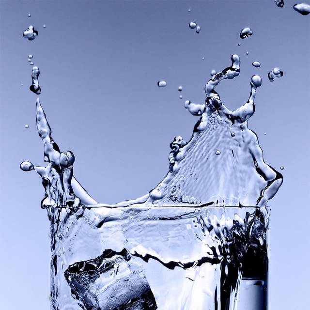 水