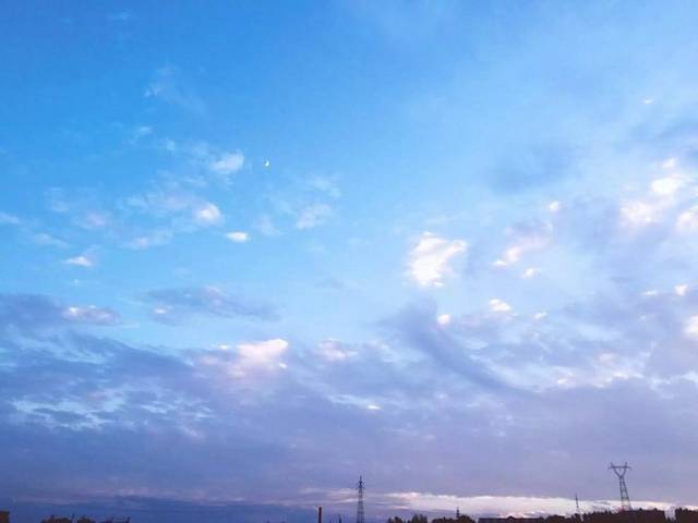 蓝天白云