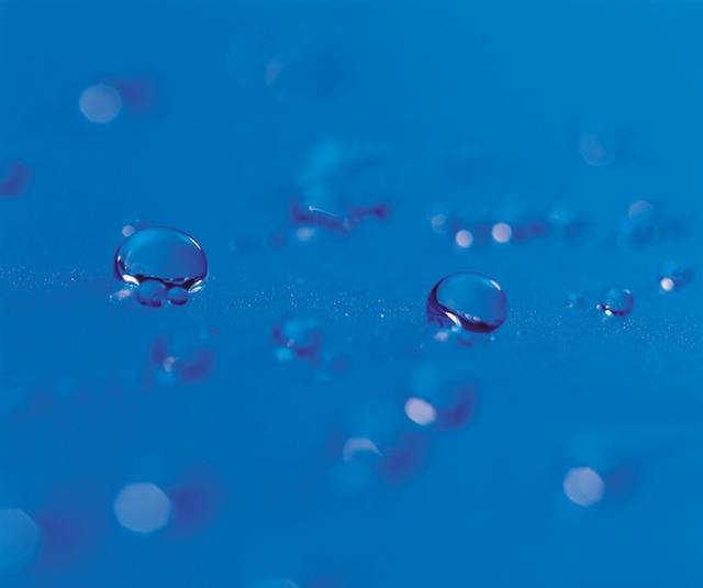 水