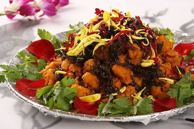 茶花鸡茶叶菊花图片
