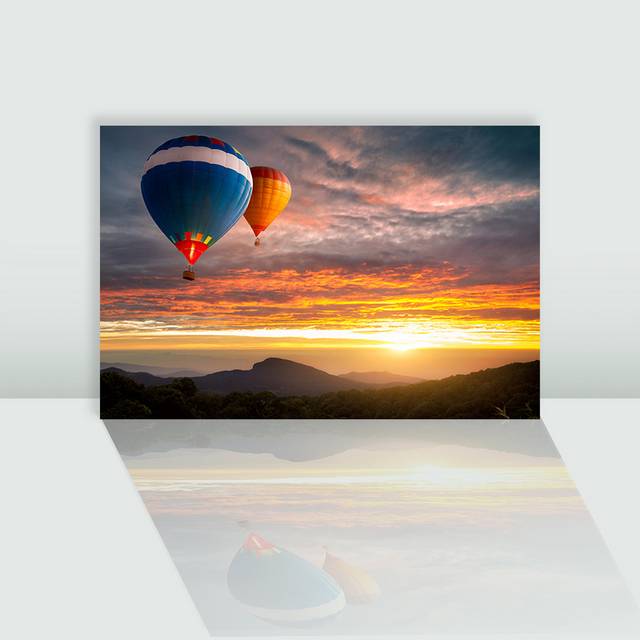 落日云彩热气球图片