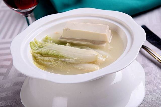 高汤白菜炖豆腐图片
