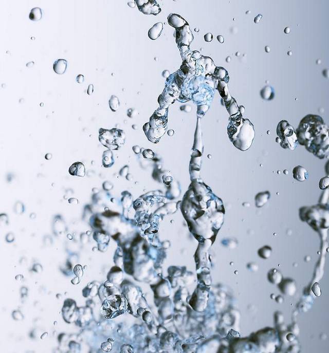 水