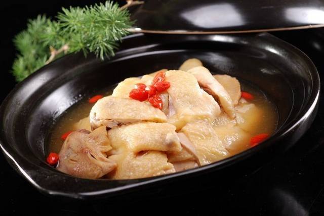 砂锅炖鸡美食图片