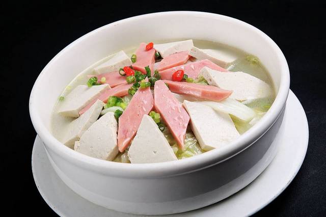 冻豆腐炖白菜图片