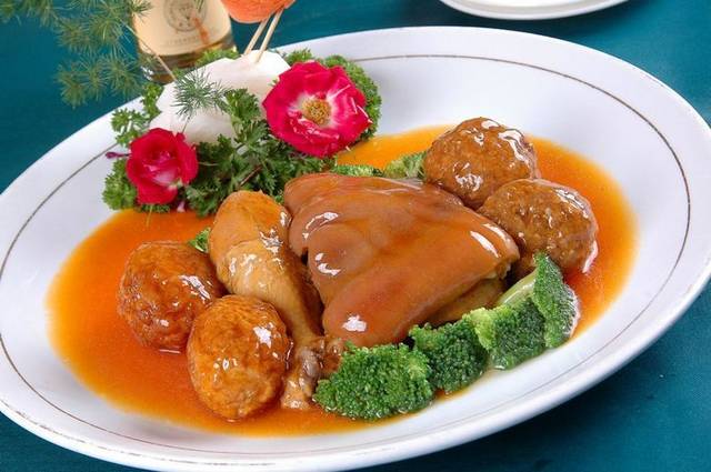 古法坛子肉鸡腿丸子肘子图片