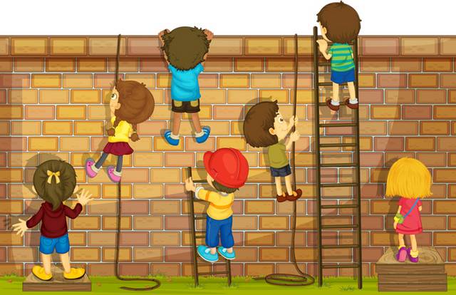 小孩爬围墙素材