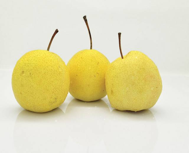 三个黄色梨