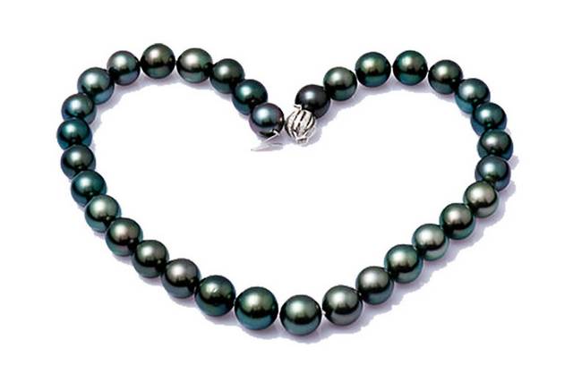 绿色珍珠项链设计素材