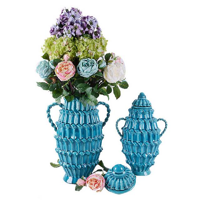 蓝色欧式花瓶