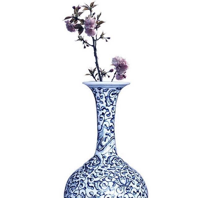 青花瓷花瓶实物