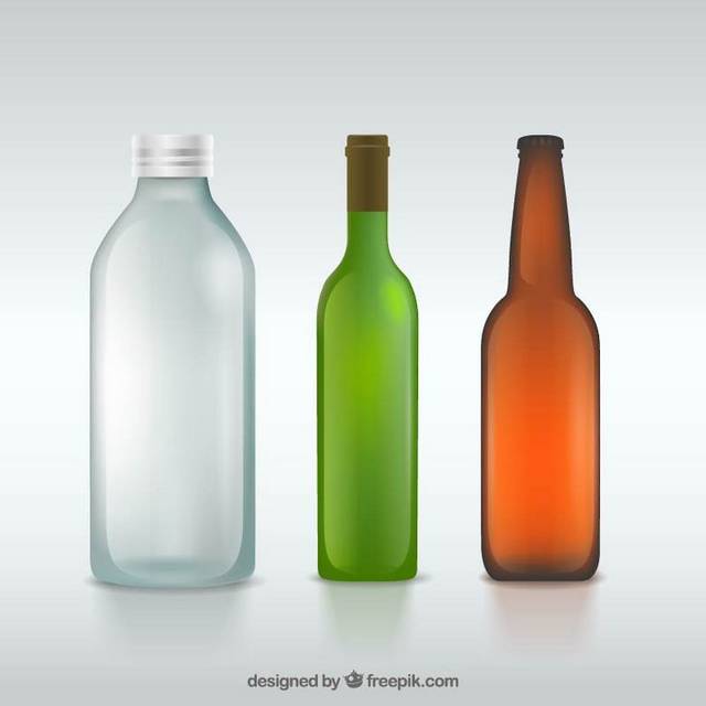 三个玻璃酒瓶矢量素材