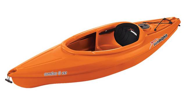 橙色的皮划艇