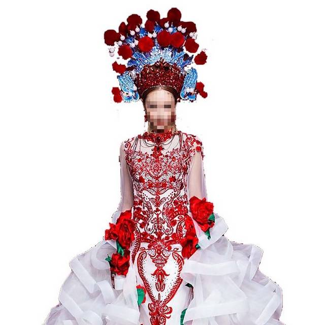 红色花纹婚纱