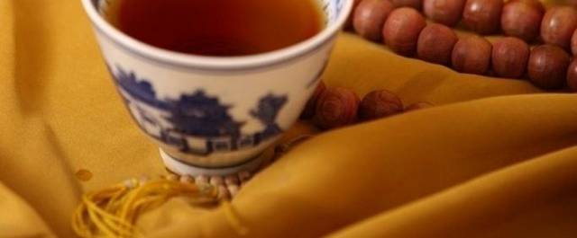 青花瓷泡茶