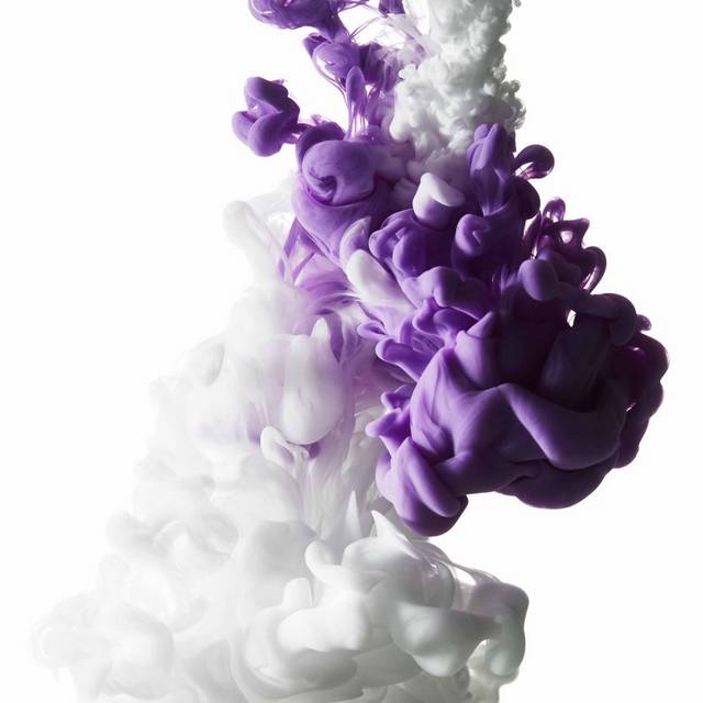 白紫色抽象烟雾背景