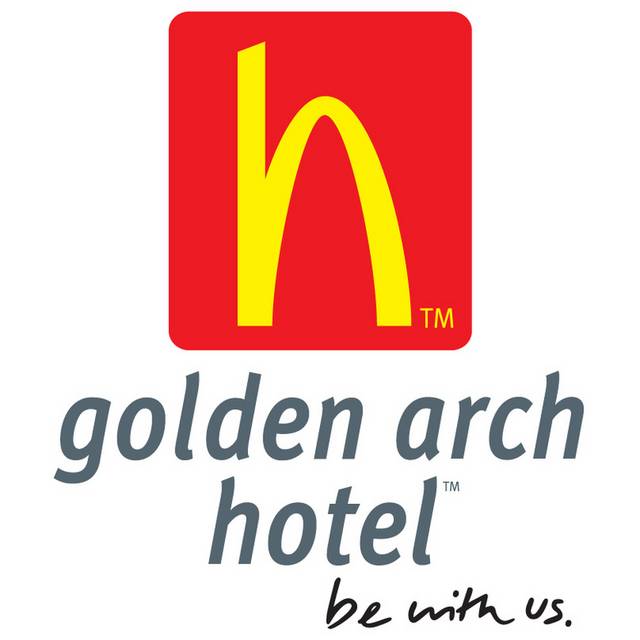 红黄字母酒店logo