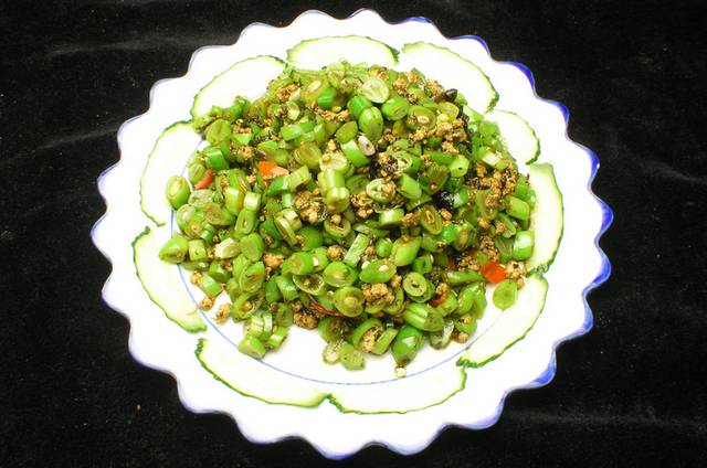 榄菜肉沫四季豆美食图片