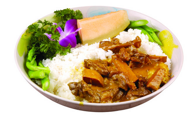 咖喱牛腩饭美食图片