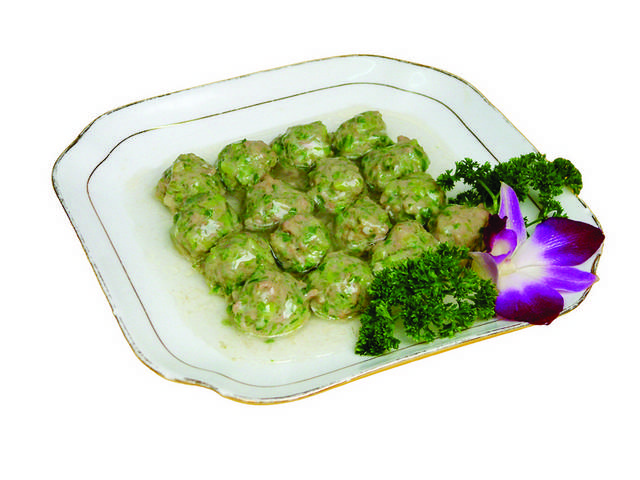 琉璃白菜丸美食图片