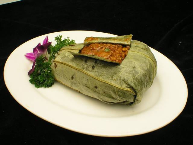 荷叶蒜香牛柳餐饮图片