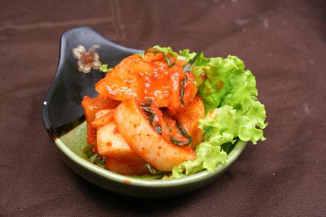 韩式白罗卜泡菜图片