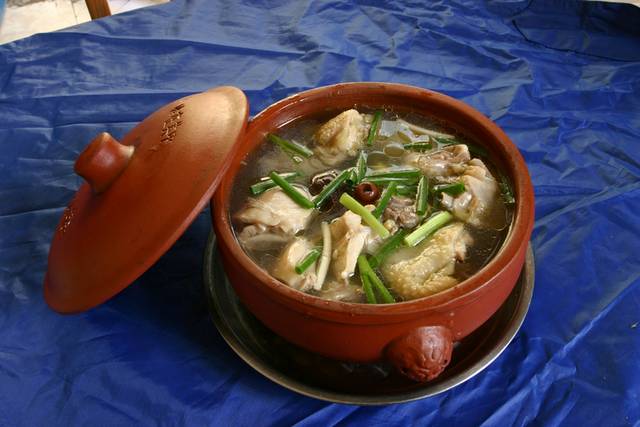 傣味泡汤鸡图片