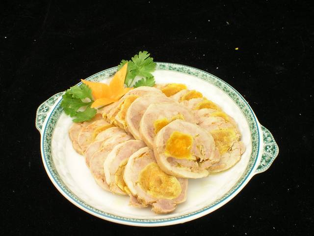 蛋黄鸭卷美食摄影图片