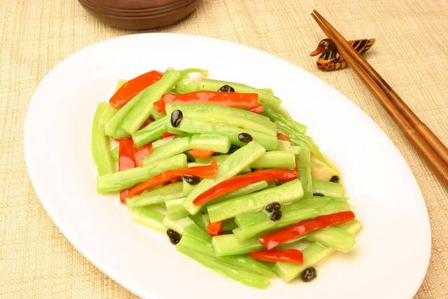 豆豉红椒炒苦瓜图片