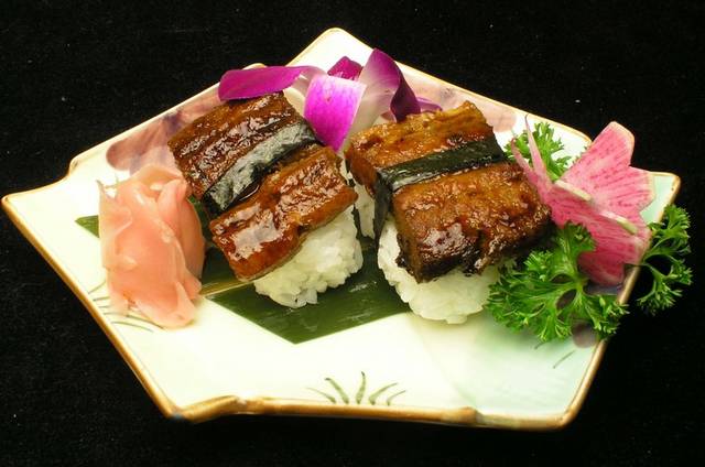 鳗鱼寿司素材图片