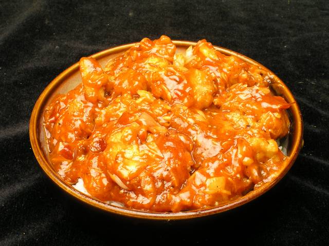 番茄鸡块盖饭图片素材