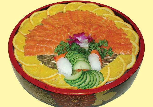 三纹鱼刺身美食图片