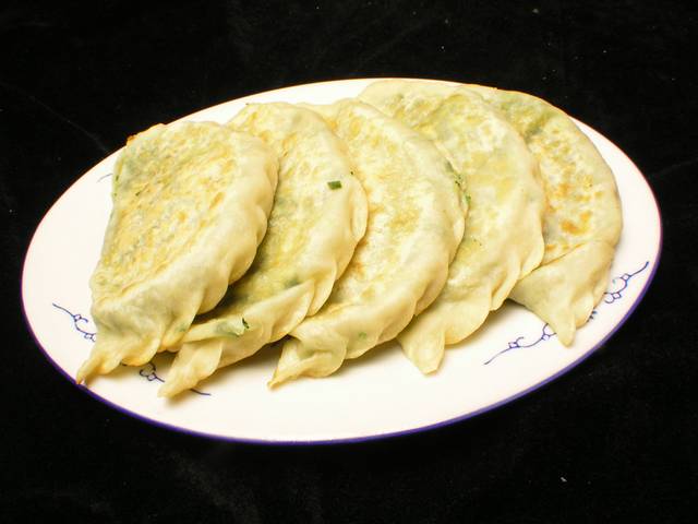韭菜盒子食物图片