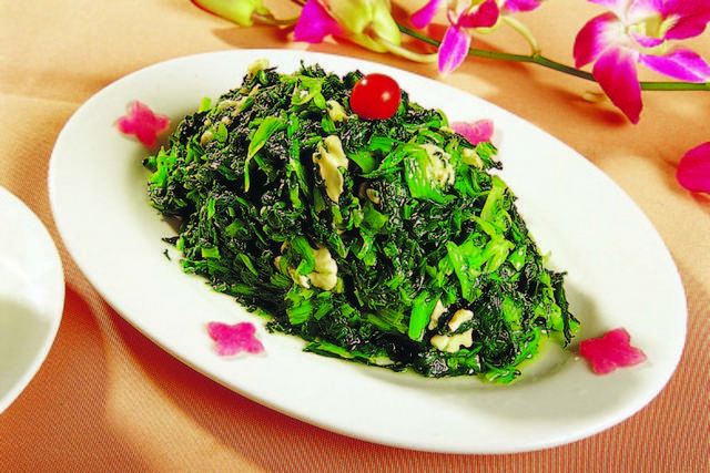 青菜桃仁图片