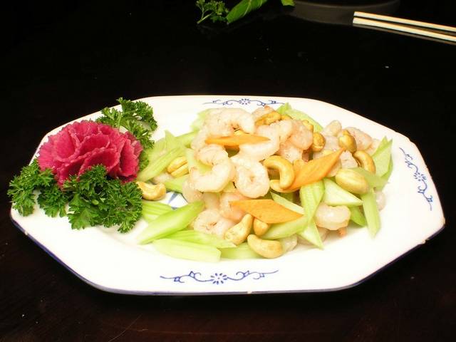 美食菜品腰果虾仁图片
