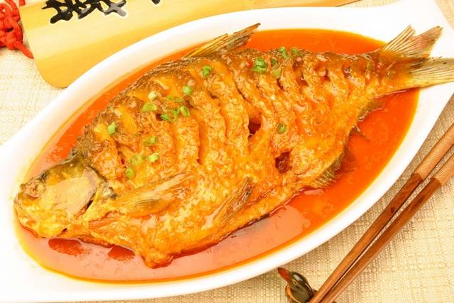 美味红烧武昌鱼图片