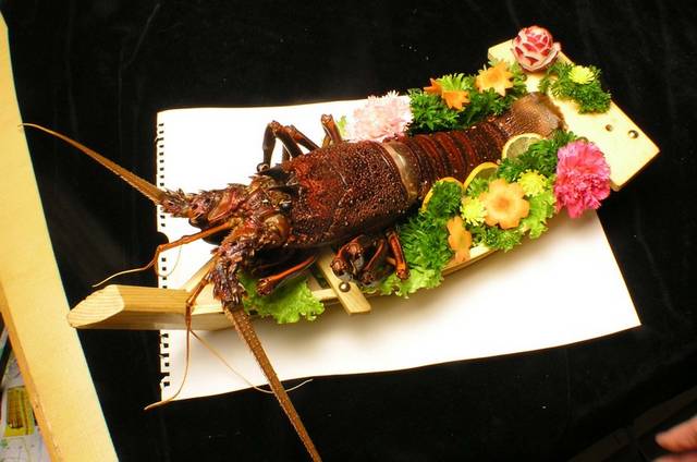 菜品龙虾船图片