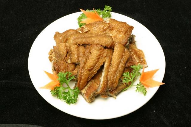 美味菜品五香熏鱼图片